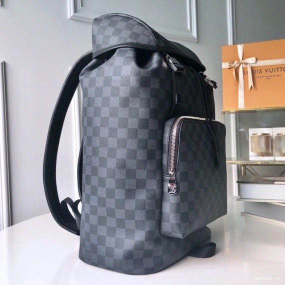WIS Backpack Vuitton Louis 0814